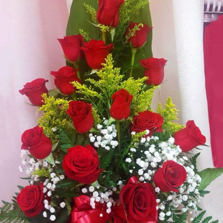 Triangular Bouquet Red Rouses