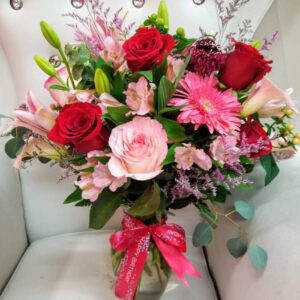 Diferent Flowers Bouguet With Red Roses