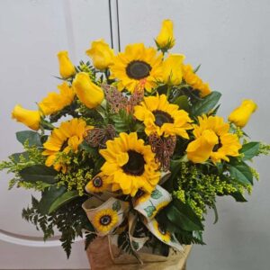 Sunflower Yellow Roses